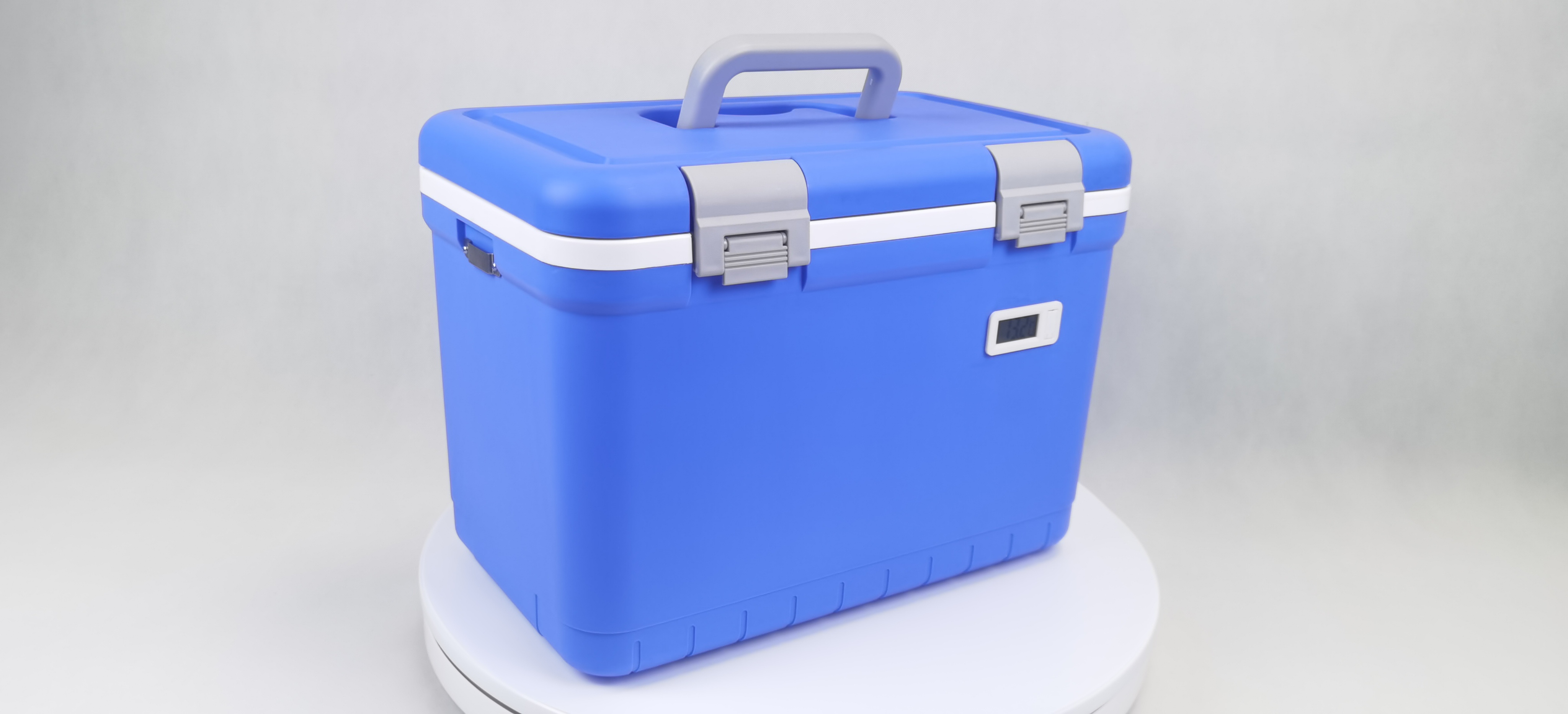 医药保温箱和普通保温箱：差别不止一点点